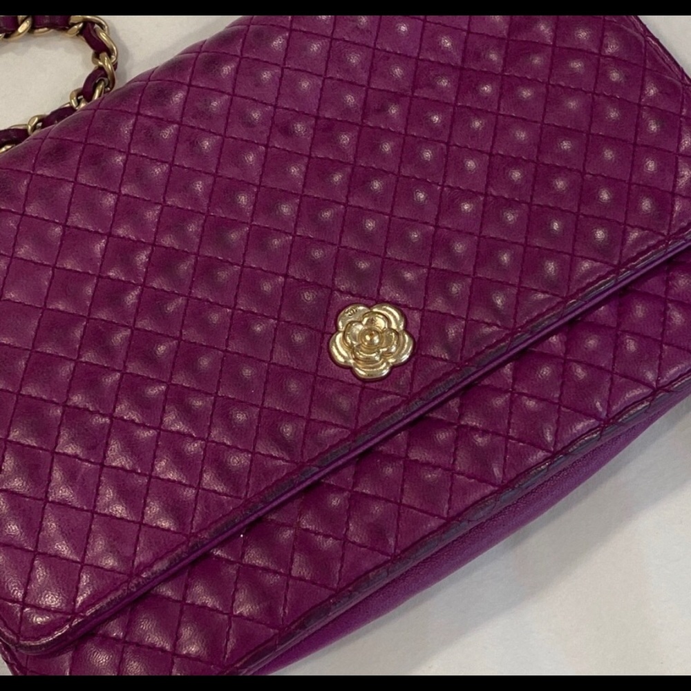 Chanel purple quilted leather wallet on chain - Picture 3 of 8